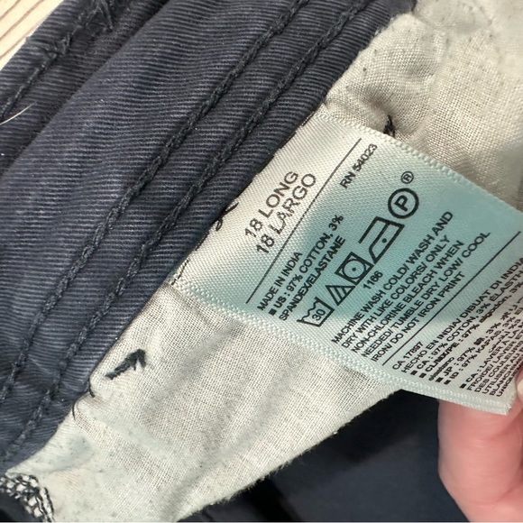 Old Navy 18 Long Boot Cut Navy Pants - Picture 3 of 3